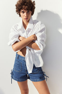 Vaquero corto con lazada decorativa - H&m фото 2