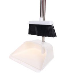 Набор для уборки, щетка для пола с совком "Профи" белый 8813