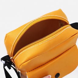 Сумка детская для девочки на молнии, наружный карман, регулируемый ремень, цвет жёлтый