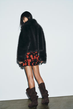 SHORT FAUX FUR COAT WITH TOGGLES - Zara фото 4