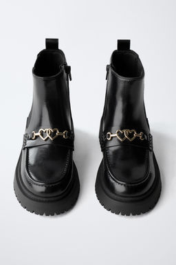 PATENT-FINISH CHELSEA ANKLE BOOTS WITH HEART DETAIL - Zara фото 4