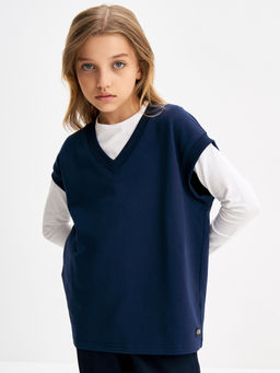 Темно-синий жилет