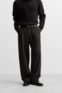 WIDE-FIT PLEATED TROUSERS - Zara фото 2