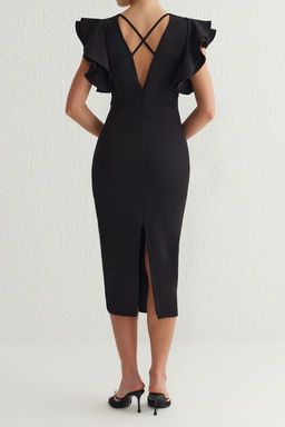 Siyah Vucuda Oturan Volan Detayl? S?k Abiye Gece Mezuniyet Elbisesi TPRSS25EL00095