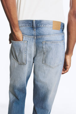 Vaqueros de tiro medio y pernera bootcut holgada Mercury - H&m фото 10