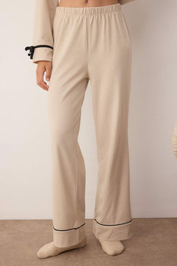 Bej Pamuklu Kurdele/Fiyonklu ve Biyeli Orme Pijama Tak?m? THMAW26PT00004
