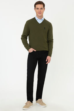 Мужской базовый свитер цвета хаки Неожиданная скидка в корзине