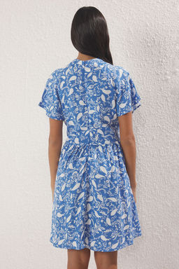 Mavi Etegi Belden Ac?lan Sal Desen Mini Dokuma Elbise TWOSS25EL00575 - Trendyolmilla фото 4