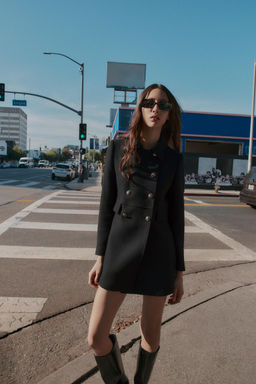 SHORT DOUBLE-BREASTED WOOL COAT