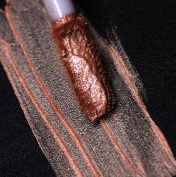 RELOUIS Тени жидкие сатиновые Satin Liquid Eyeshadow т.27 Bridal Peach  фото 4