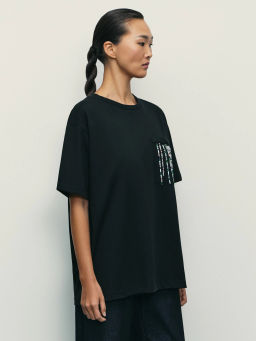 Футболка из хлопка с бусинами на кармане / Zarina  фото 4