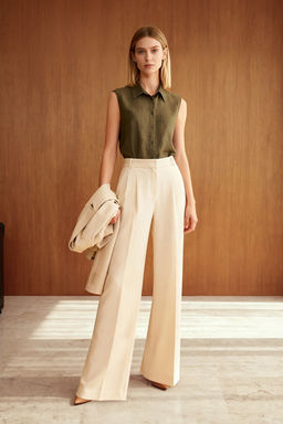 Haki S?f?r Kol Keten Gorunumlu Regular Normal Kal?p Dokuma Gomlek TWOSS25GO00097