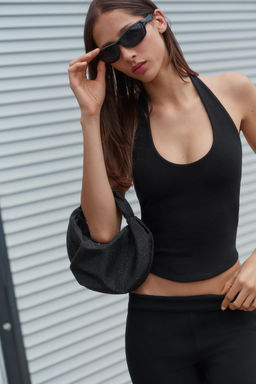 BOLSO DE MANO APLIQUES BRILLANTES / Negro