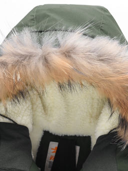 Парка зимняя подростковая для девочки с капюшоном и мехом темно-зеленого цвета 9536TZ - Valianly фото 11