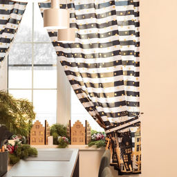 Комплект штор для кухни с подхватами «Этель. Золотой город, 2 шт., белые, чёрные, 145×180 см