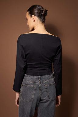 Siyah Regular/Normal Kal?p Dusuk Omuzlu Orme Sweatshirt TWOAW26SW00254 - Trendyolmilla фото 4