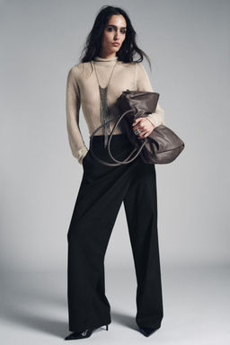 MAXI LEATHER BOWLING BAG