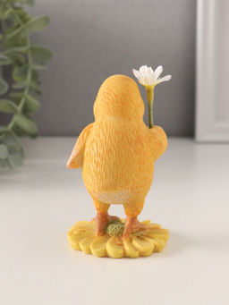 Фигурка полистоун Цыплёнок с ромашкой, 5.5?5.5?10 см