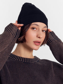 Шапка бини черная