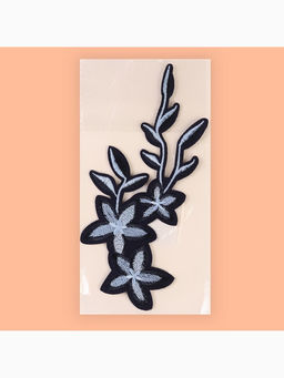 Цена за 5 шт. Термоаппликация Цветы, 20?9 см, серая, синяя