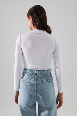 TRENDYOLMILLA Beyaz Fitted/Vucuda Oturan Dik Yaka Fitilli Alttan C?tc?tl? Esnek Orme Body TWOAW20BD0011 фото 5