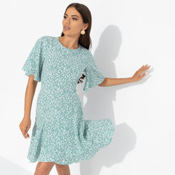 Платье приталенного силуэта, Жду комплиментов