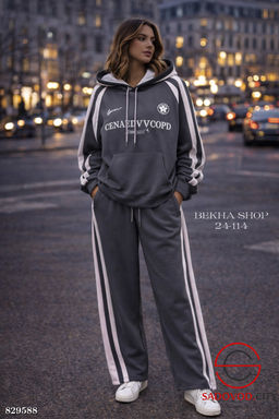 Женский костюм спортивный