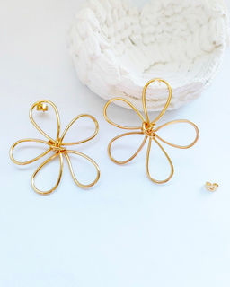 Стильные серьги