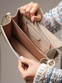 Сумка кожаная через плечо Deboro 30574 светлый крем