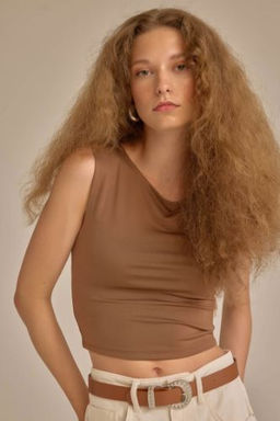 Fitted K?sa Kollu Tisort