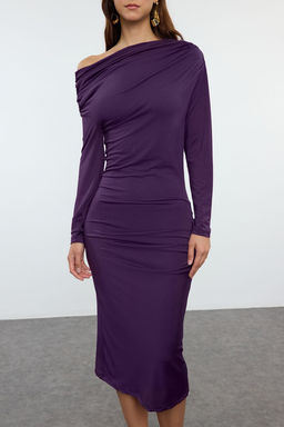 Murdum Fitted/Vucuda Oturan Asimetrik Yaka Midi Orme Elbise TWOAW25EL00457