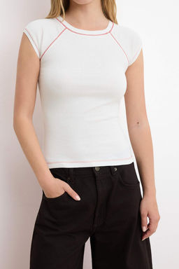 Ekru Fitted/Vucuda Oturan Reglan Kol K?sa Kollu Ribana/Kaskorse Orme Bluz TWOSS26BZ00618