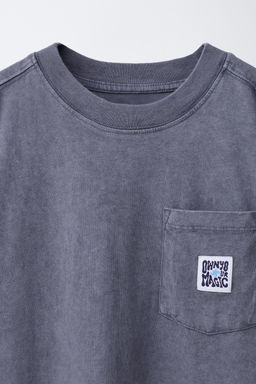 CAMISETA ESTAMPADO BOLSILLO EFECTO LAVADO / Gris antracita - Zara фото 3