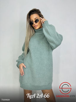 Туник пушистая с воротом