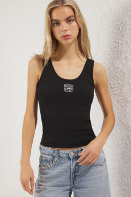 Siyah Nak?sl? Fitted/Vucuda Oturan Havuz Yaka Fitilli Esnek Orme Atlet TWOSS22AL0042