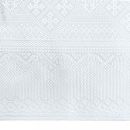 Скатерть ПВХ "Славянка" 137х180см, длина стола до 120см, на 4 персоны, "LACE" гладкая, пленка сверху, белый с перламутром, упак. "классическая" п/э 28х41см т.м. "Домашняя Мода" (Китай)