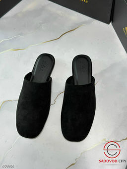 Женские шлепанцы закрытые