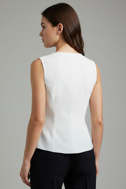 Ekru V Yaka Slim Fit Dokuma Bluz TWOSS25BZ00055