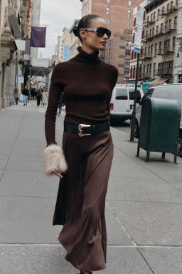 PLEATED FAUX SUEDE MIDI SKIRT WITH BELT