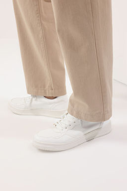 Trendyol Shoes Beyaz Bagc?kl? Erkek Spor Ayakkab? TAKSS25SN00059