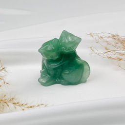 Фигурка резная "Котята" из зеленого Кварца