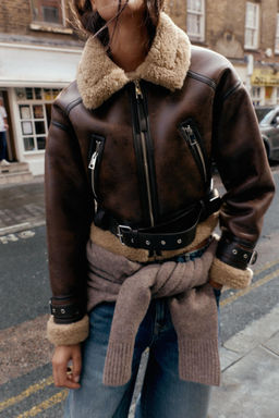 DOUBLE-FACED SHORT JACKET - Zara фото 2