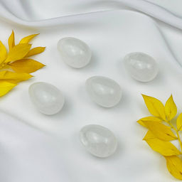 Яйцо из молочного Кварца