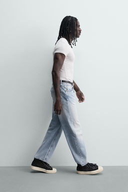 JEANS LIGEROS REGULAR FIT / Azul claro