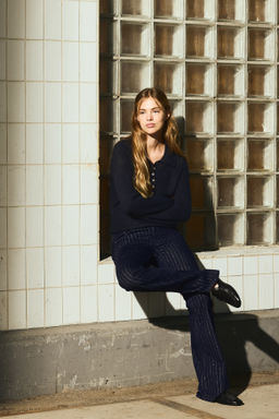 Flared Low Jeans con brillo - H&m фото 2