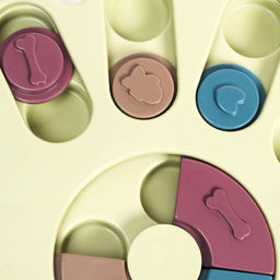 Игрушка интеллектуальная для лакомств Лапа, 14 х 13,5 х 3 см, зелёная - Пижон фото 3