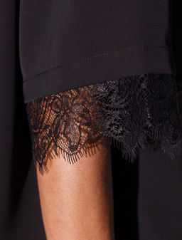 Блузка свободная из креп-шифона с кружевом - Vilatte фото 2