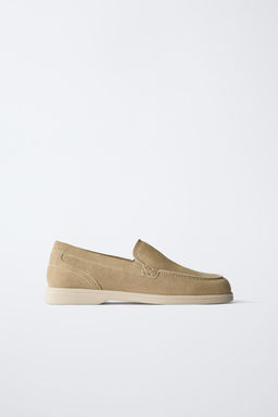 SPLIT SUEDE DECK SHOES