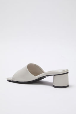 Trendyol Shoes Ekru Kare Burun Kad?n Blok Topuklu Terlik TAKSS25TO00064 - Trendyolmilla фото 6