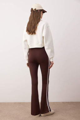 Siyah Dalg?c/Scuba Kumas Serit Detayl? Ispanyol Paca Yoga Orme Spor Tayt THMAW26TY00014 - Trendyolmilla фото 18